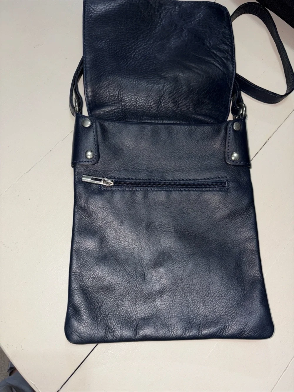 Vera Pelle Dark Navy Leather Messenger Crossbody